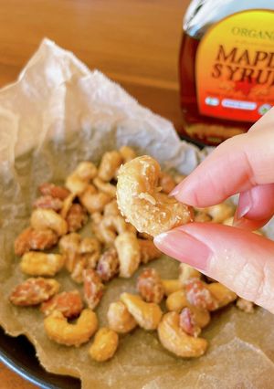 A picture of Caramel Nuts with Maple Syrup.