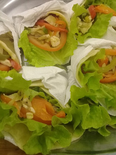 Una foto de Wraps de Pollo y Verduras 🌯