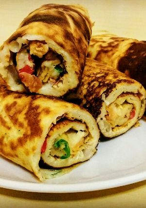 A picture of Egg Crepe Roll.