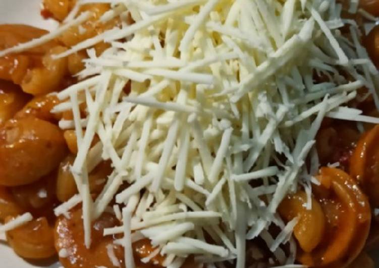 Langkah Mudah untuk Menyiapkan Macaroni bumbu spageti simple dan mantulll.., Lezat