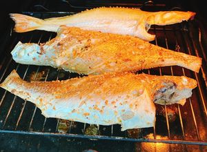 Hình của món Cá Đù Muối Sả Ớt Nướng.