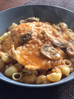 Bakonyi csirkemell recept fotója