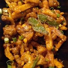 A picture of Schezwan fried potato.
