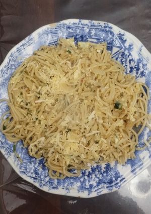 Una foto de Mis fideos encebollados