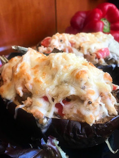 Una foto de Berenjenas rellenas de pollo