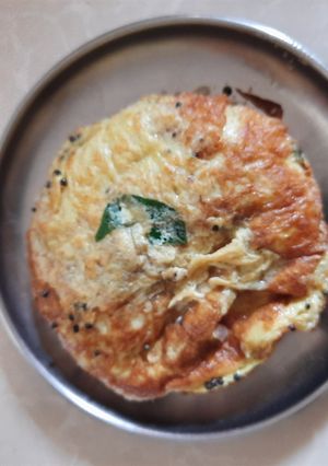 கடாய் ஆம்லேட் (Kadaai omelette recipe in tamil) செய்முறை முக்கிய புகைப்படம்