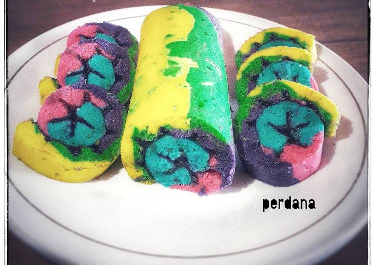 Bolu Gulung Kukus Pelangi