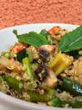 Quinoa infusionada al tamari y verduras al gusto
