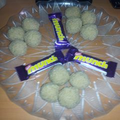 Rajgira laddoo A picture of Rajgira laddoo.