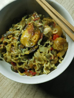 Una foto de Ramen al estilo Gringa