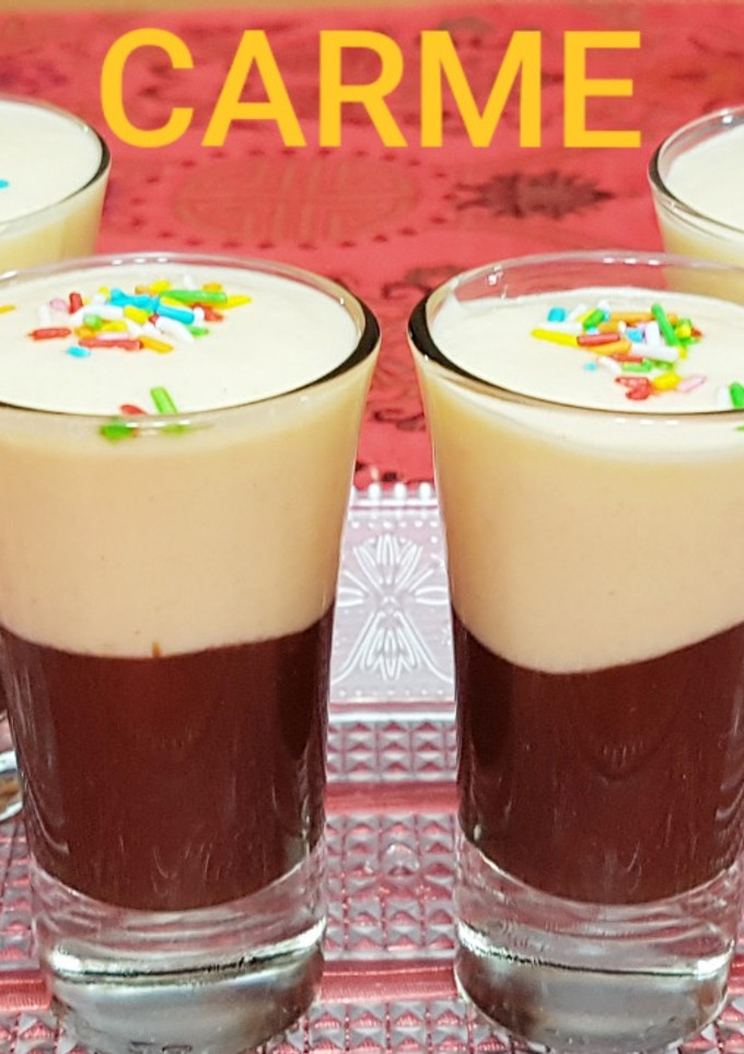 Una foto de Vasitos de chocolate y persimón