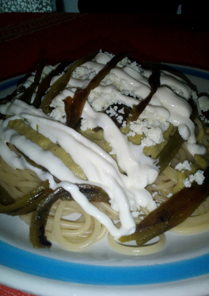 Una foto de Pasta con salsa bechamel a la poblana