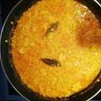 Paella con pavo
