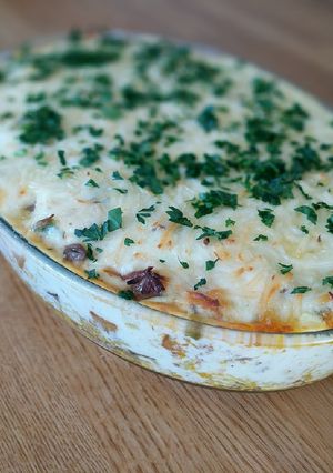 A picture of Mousaka with bechamel sauce.