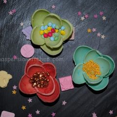 A picture of Chocolate flowers.