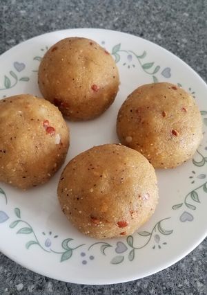 લાડવા રેસીપી મુખ્ય ફોટો
