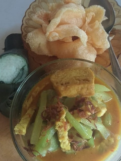 Foto resep Lontong Sayur Isi Tahu Tempe