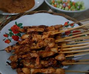 Praktis, Menyajikan Sate Ayam Madura #pr_sate Gurih Mantul