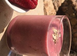 صورة لوصفة ميلك شيك بالموز صحي ولذيذ