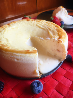 Una foto de Cheesecake cremosa