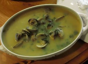 Una foto de Sopa de almejas