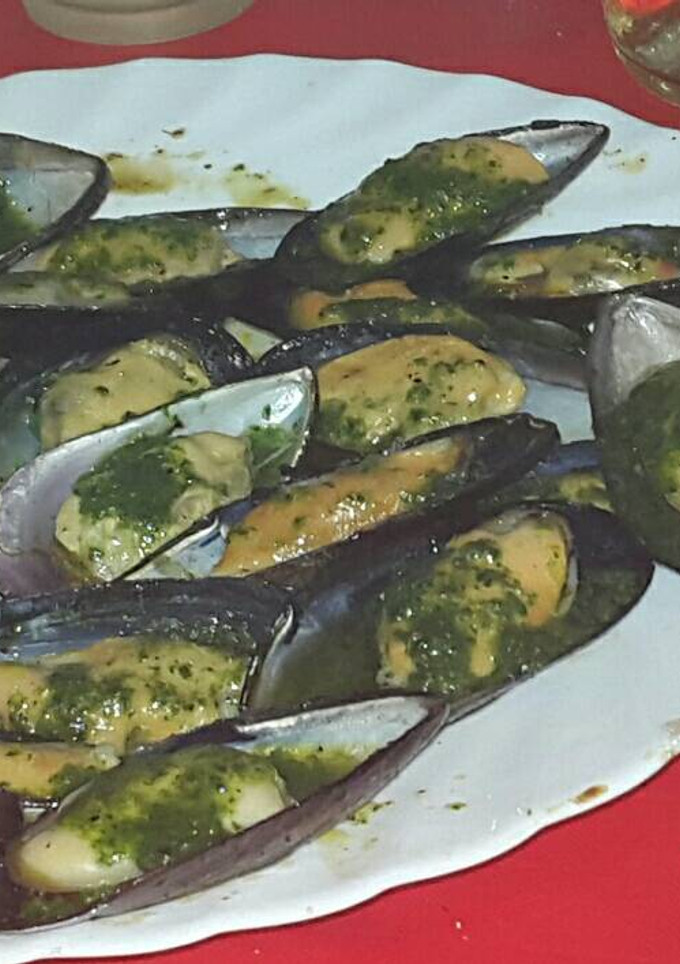 Una foto de Mejillones con mojo