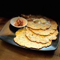 A picture of Bajra dhapate/ Pearl millets flat bread.