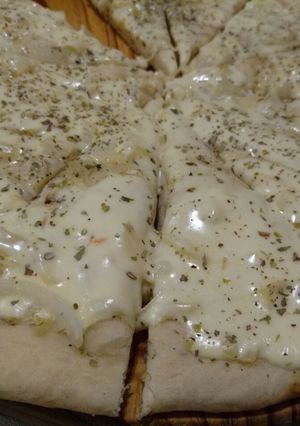 Una foto de Pizza de cebolla