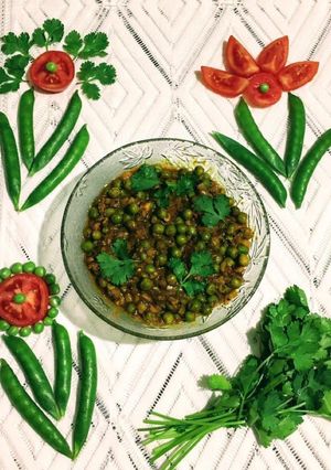 A picture of Green Peas Curry.