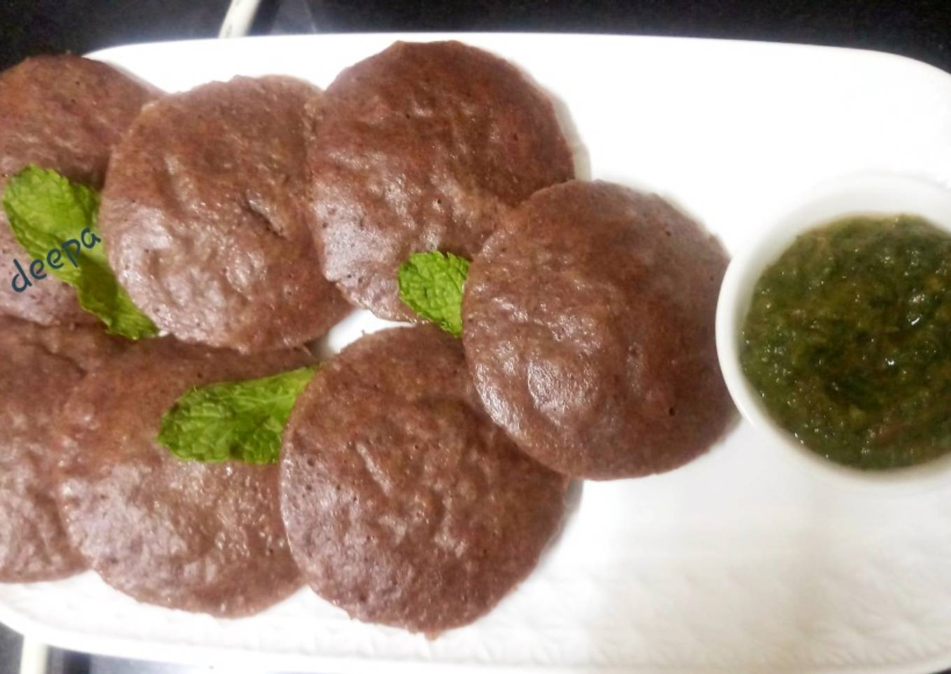 Healthy raagi idli