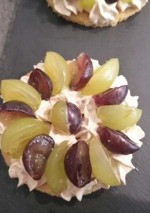 Une photo de Sablé crème de thé bergamote raisin 🍇