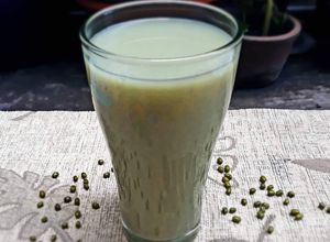 Hình của món SỮA đậu xanh nguyên vỏ.