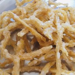A picture of Potatoes waffers.