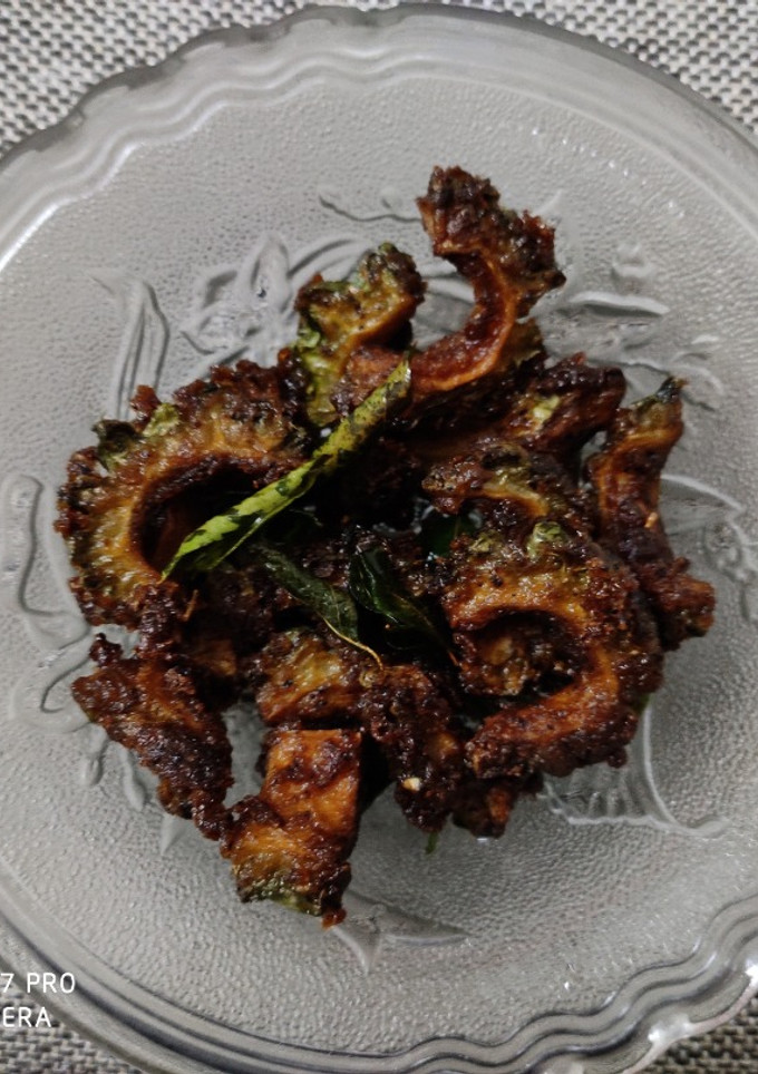 பாகற்காய் மிளகு ரிங்ஸ் செய்முறை முக்கிய புகைப்படம்