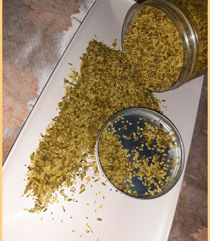 A picture of Fennel seeds mukhwas(mouth freshner).