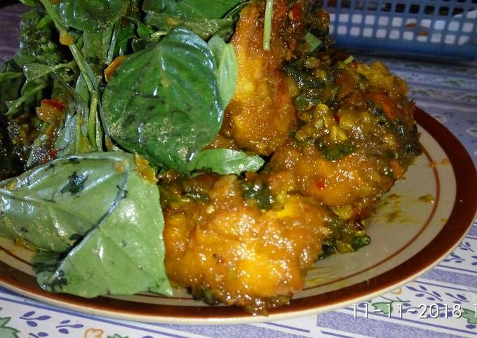 Resep Ayam Penyet Sambal Hijau Kemangi Oleh Fitriyani Rosdiana Cookpad