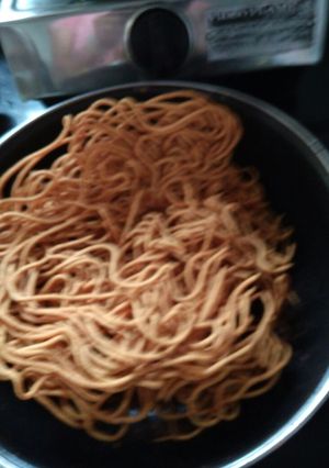 A picture of Besan ki thikhi Ganthiya.