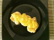 Una foto de solomillo con salsa de naranja