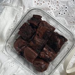 A picture of Brownies!.