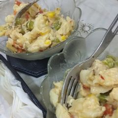 A picture of White sauce cheese pasta!!.