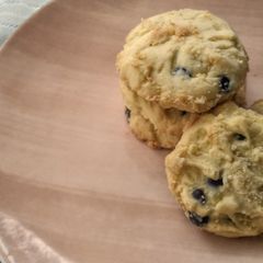 A picture of Vanilla Chocochips Cookies.