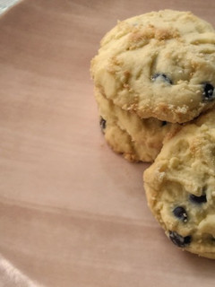 A picture of Vanilla Chocochips Cookies.