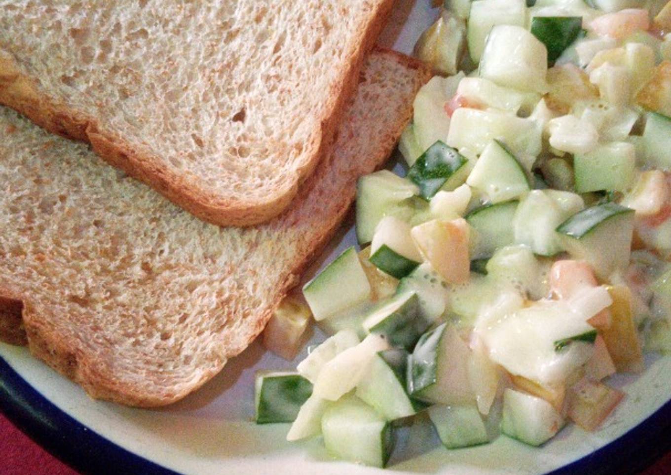 Salad Timun (Sarapan Diet)