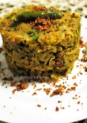 A picture of Pepe Kumro Chechki (Raw Papaya - Pumpkin Stir Fry - Bengali Style).