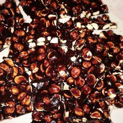 A picture of Chana chikki.