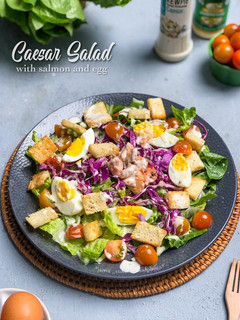 Foto resep Caesar Salad with Salmon and Egg