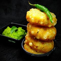 A picture of Sabudana Vada.