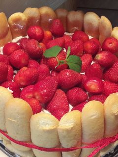 Epres Charlotte torta recept fotója