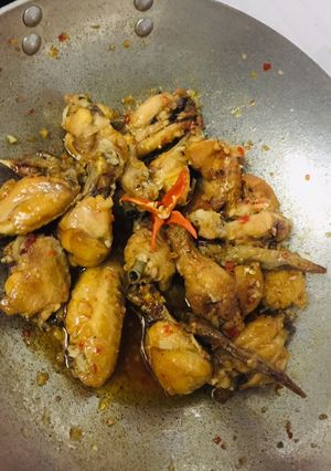 Hình của món Cánh gà chiên nước mắm.
