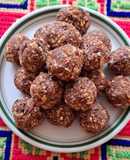 Bolitas energéticas de nuez y cacao